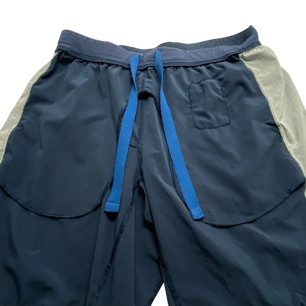 LULULEMON Men No Lining Running Shorts Sz XL Blue Stripe Panel Athletic‎ 94-17